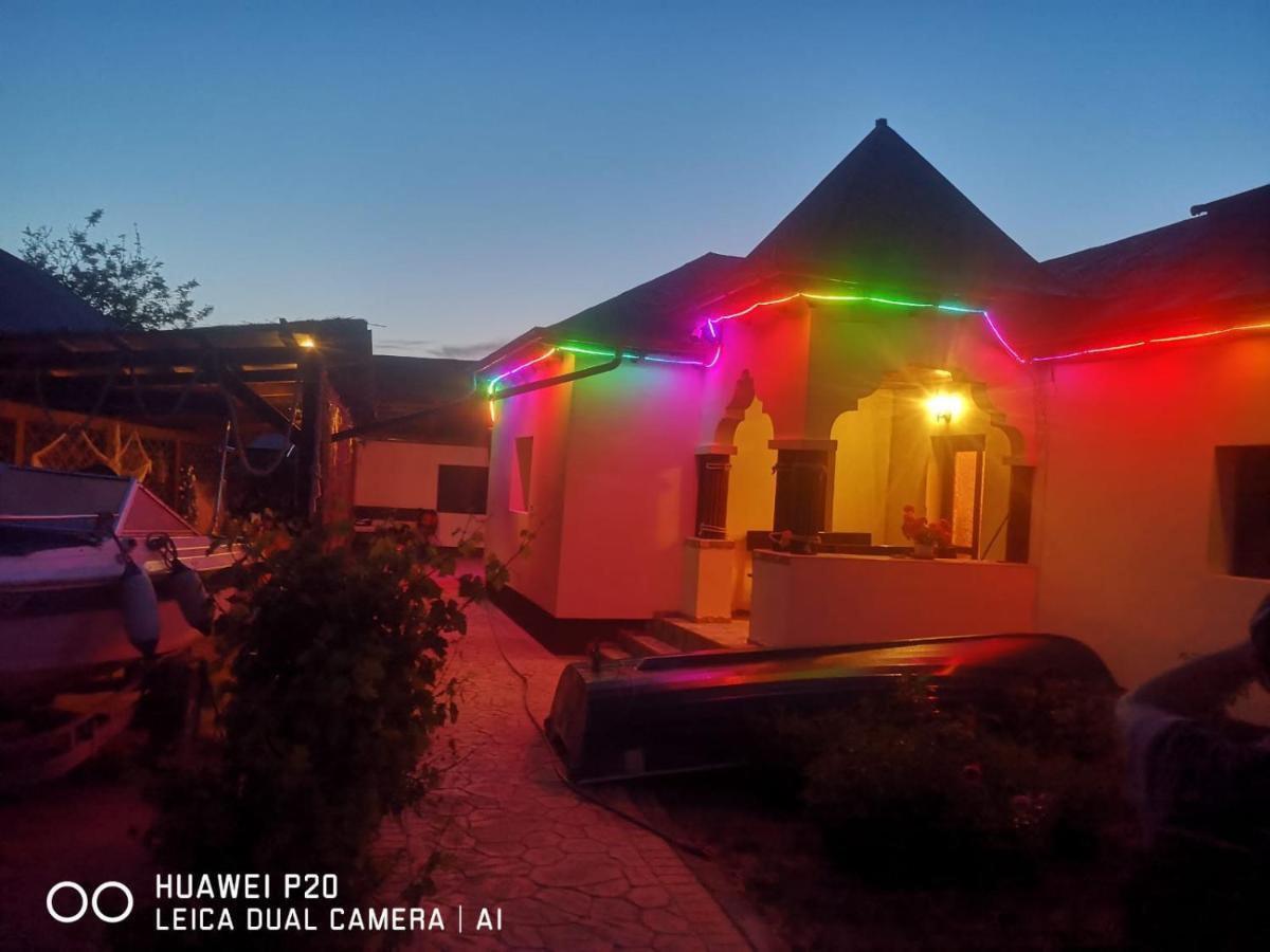 Casa Carter Hotel Sfântu Gheorghe Buitenkant foto